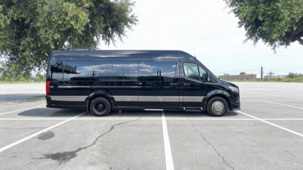 layton airport sprinter van service