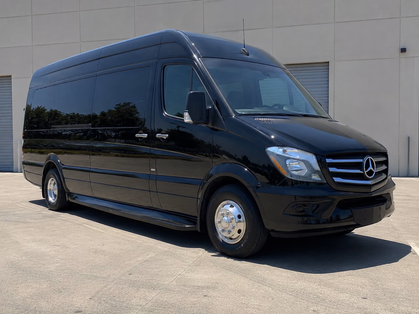 10 passenger sprinter van